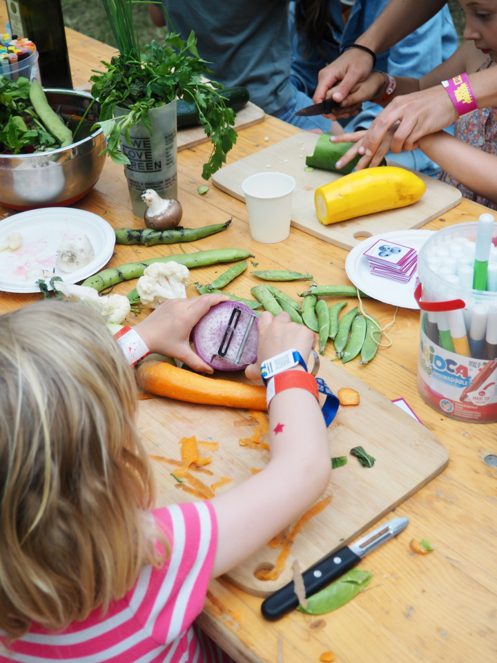 Enfant et légume